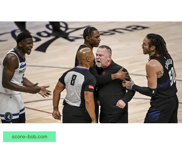 战绩连连下滑莫斯利或将下课 魔术锁定前冠军主帅马龙